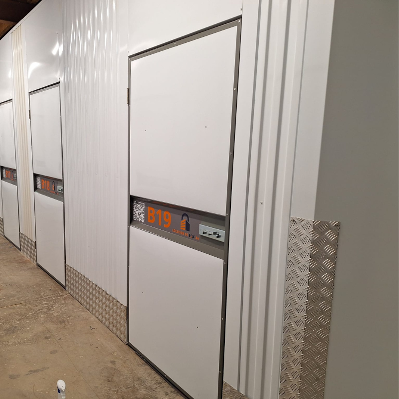 Self stockage privatif de 7m³ sécurisé avec code d'accès dans le centre ville de Liège